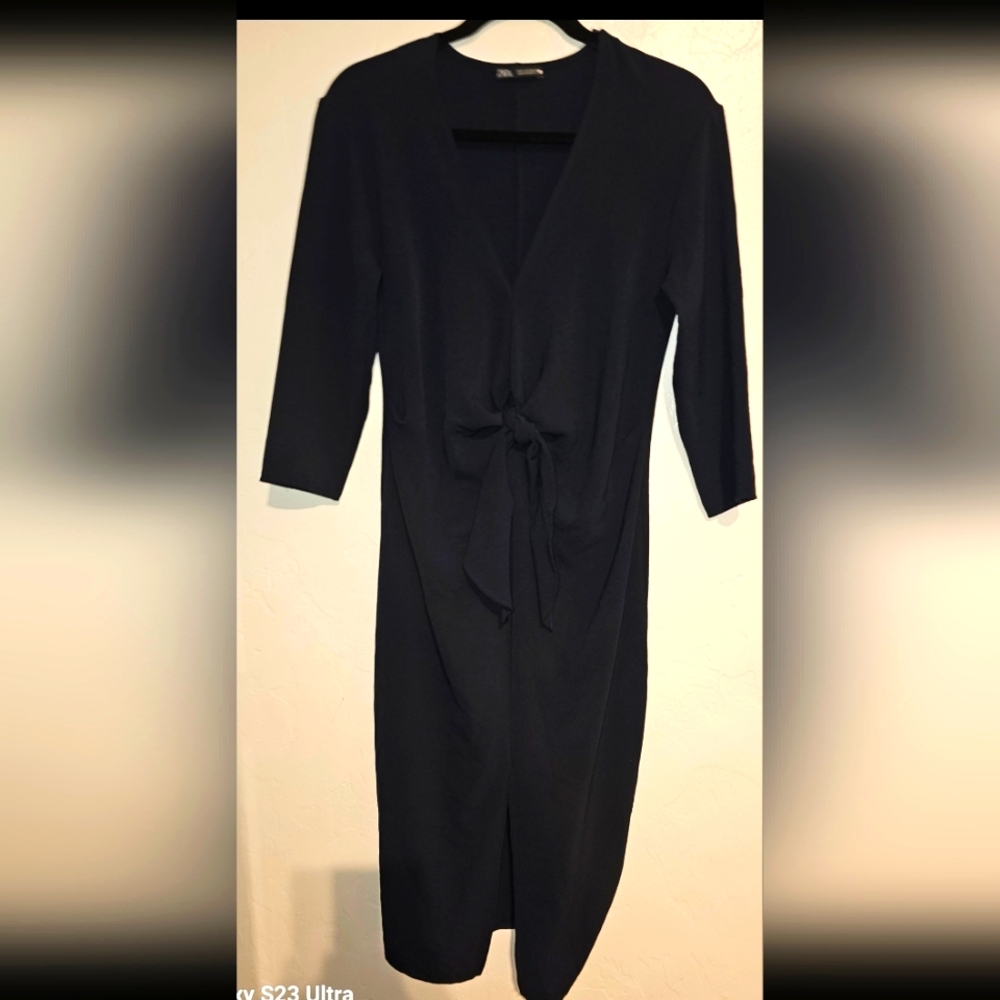 Zara Navy Dress Size S Look Stylish While Embracing Comfort